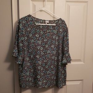Floral polyester blouse